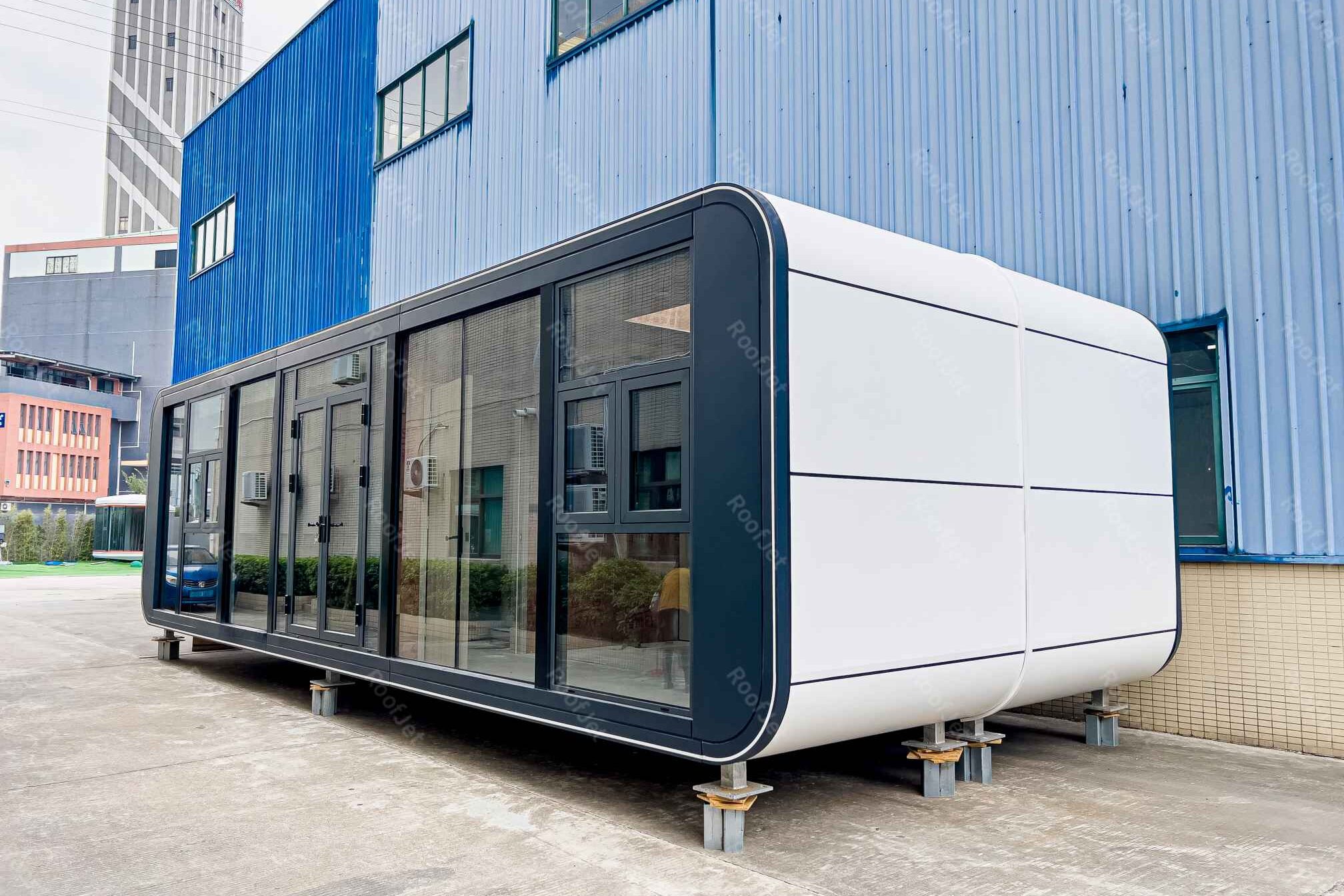 apple cabin factory